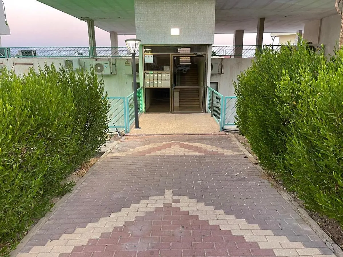 דירות אילת דירת 4 חדרים, 2 מרפסות, 114 מר - קרוב לים